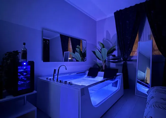 Tropical Rhapsody - Jacuzzi & King Size A Centro