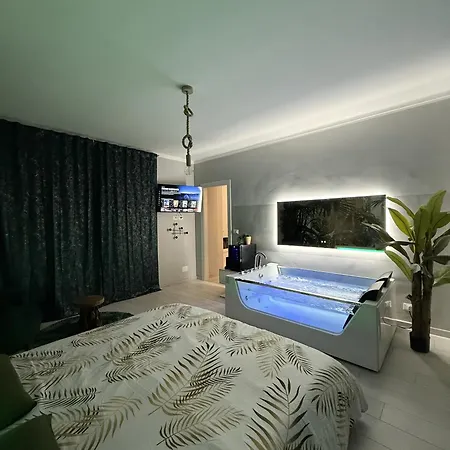 Tropical Rhapsody - Jacuzzi&king Size A Centro * Torino